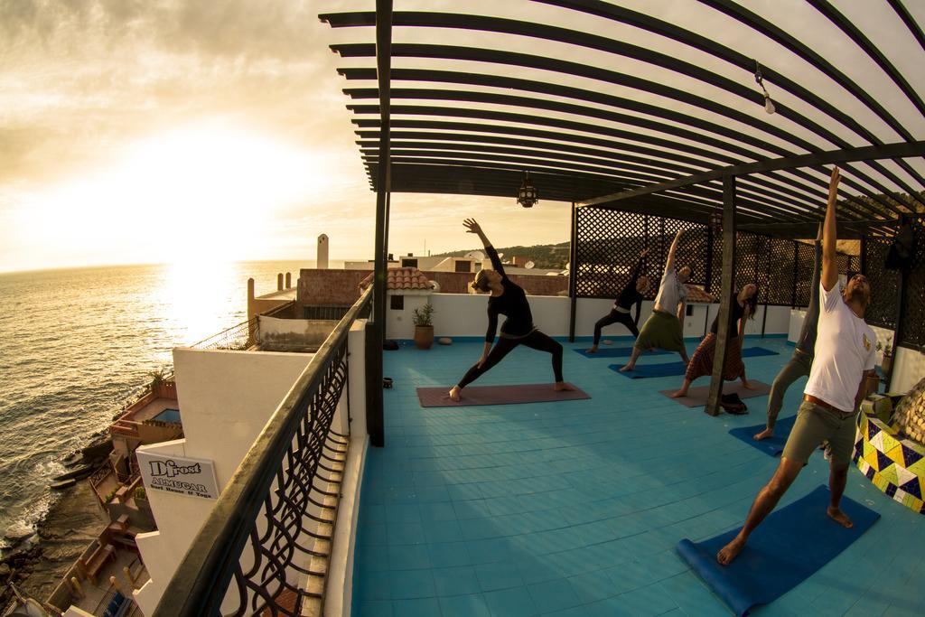 Dfrost Almugar Surf And Yoga Hostel Taghazout Exterior photo