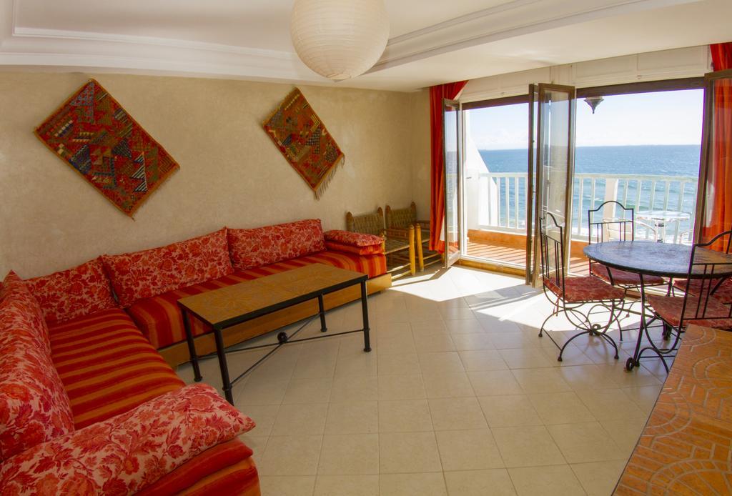 Dfrost Almugar Surf And Yoga Hostel Taghazout Exterior photo