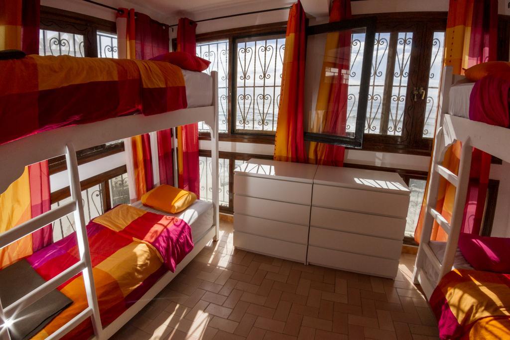 Dfrost Almugar Surf And Yoga Hostel Taghazout Exterior photo